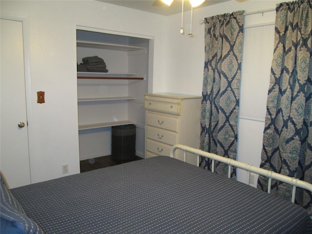 unfurnished bedroom featuring a closet