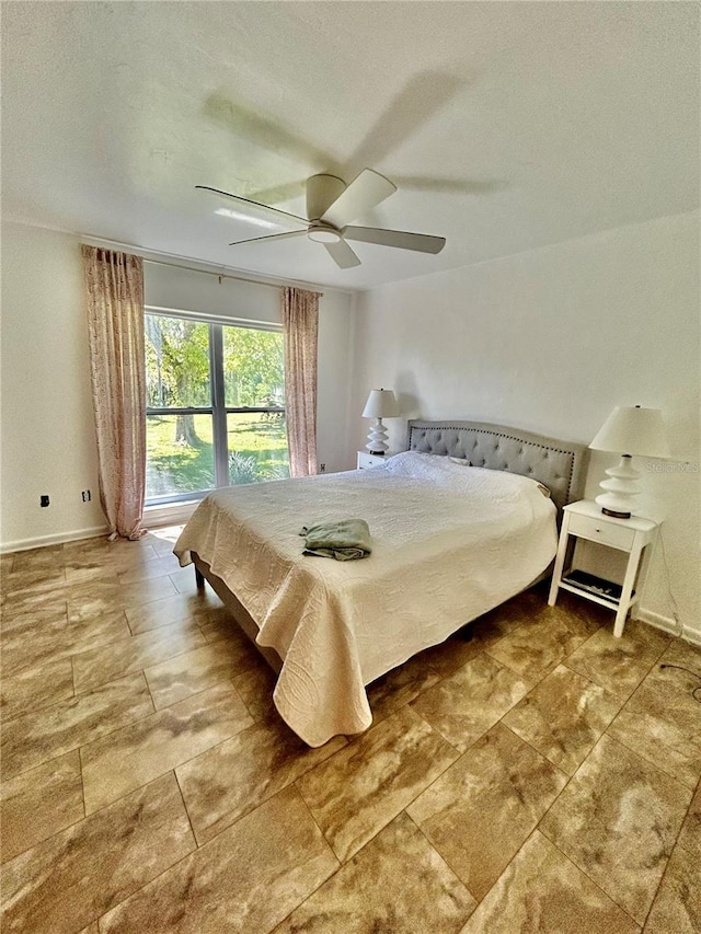 bedroom with ceiling fan