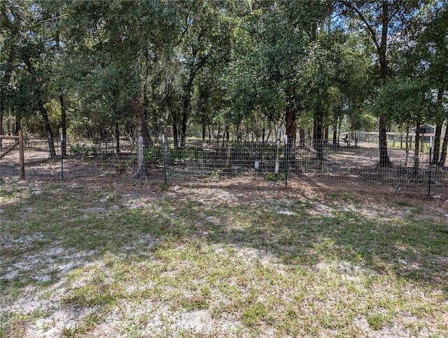 Listing photo 3 for 4058 E Camp Izzard Ln, Dunnellon FL 34434