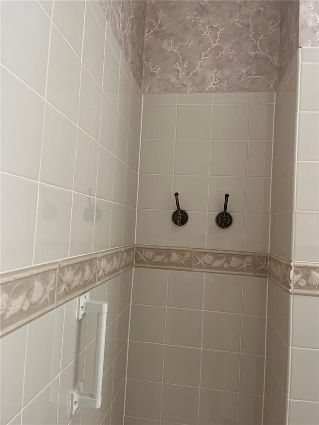 room details with tiled shower