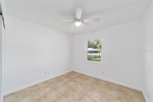 empty room with ceiling fan