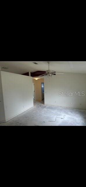 unfurnished room featuring ceiling fan