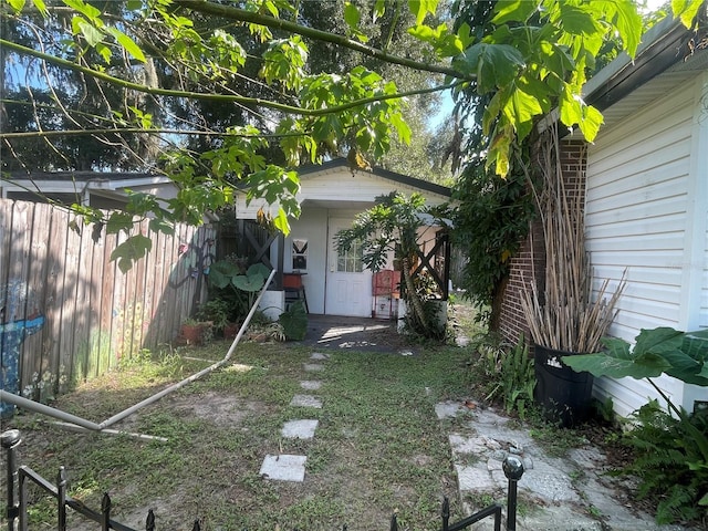 view of yard featuring fence