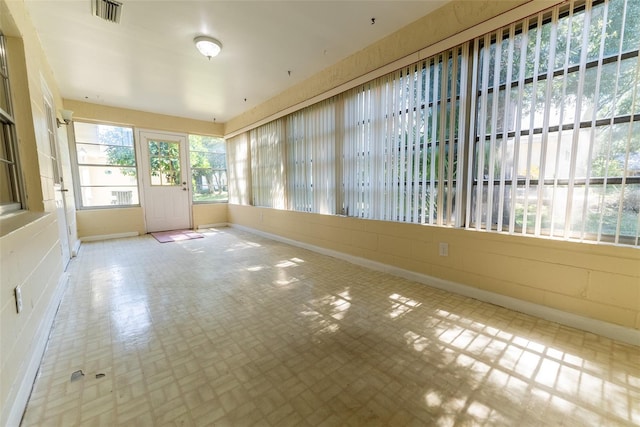 view of unfurnished sunroom