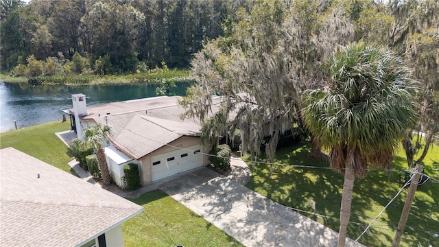 bird's eye view featuring a water view