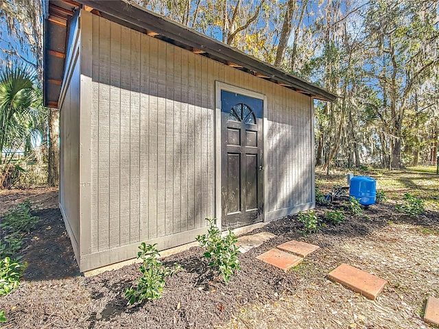 view of outbuilding