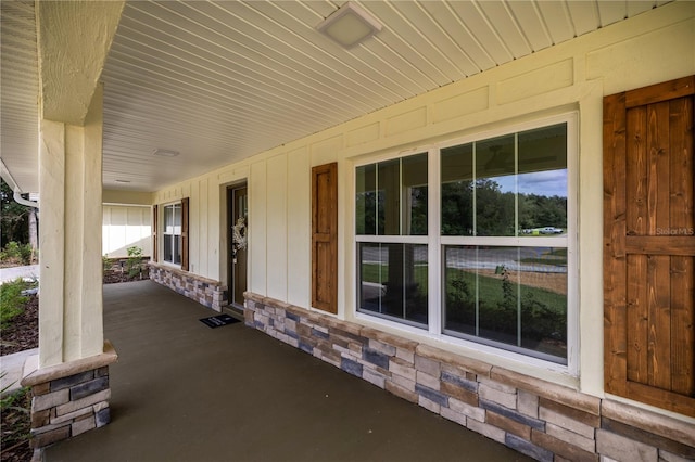 view of patio featuring a porch