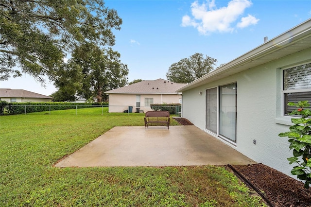 view of yard with a patio