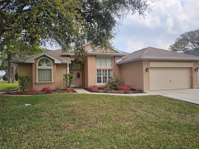 view of front of house with roof with shingles, driveway, an attached garage, stucco siding, and a front lawn