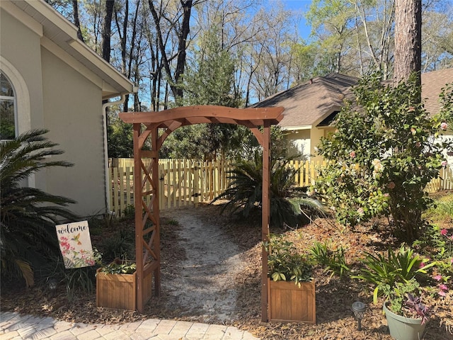 view of yard featuring fence