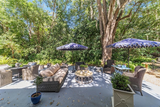 view of patio with outdoor lounge area