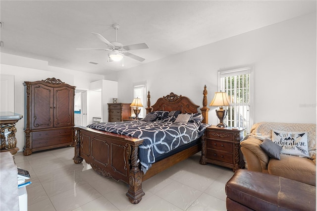 bedroom with ceiling fan