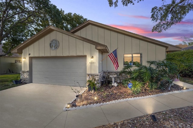 single story home featuring a garage