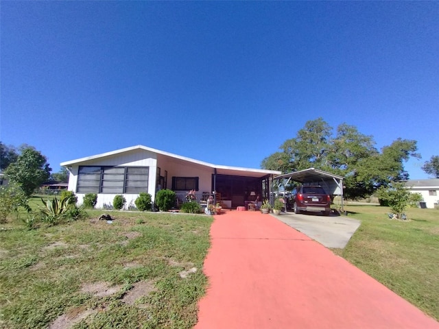 view of front of house with a front yard