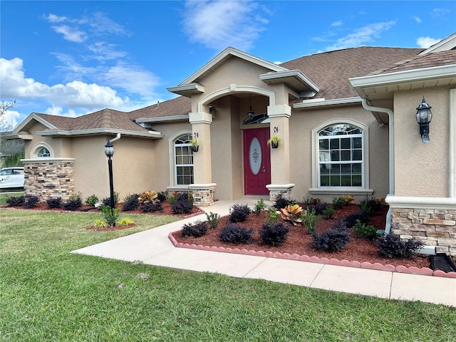 view of front of house with a front yard