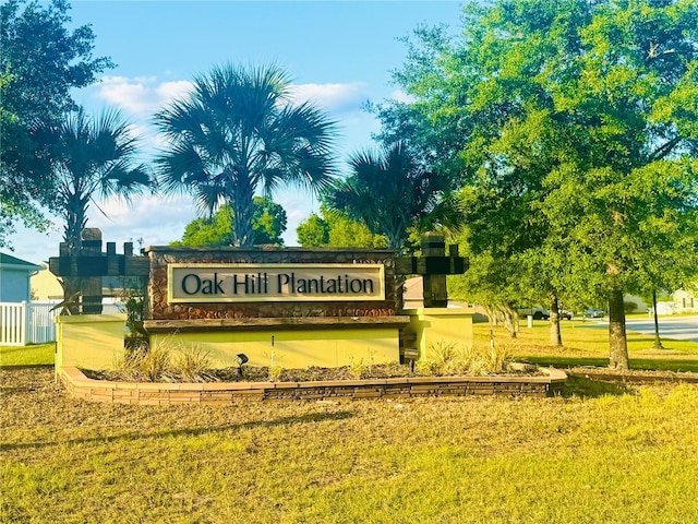 3127 NE 45th Ave, Ocala, FL 34470 - community sign featuring a lawn