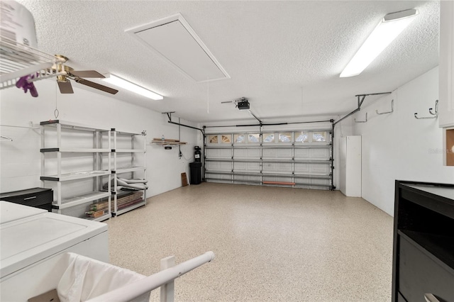 garage featuring ceiling fan