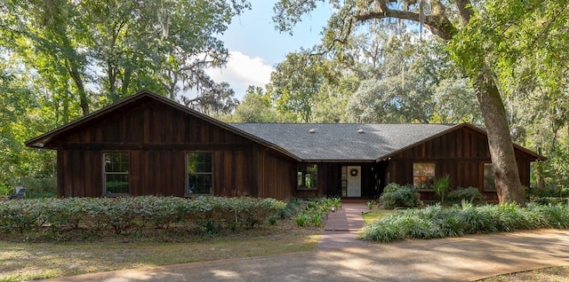 view of front of house