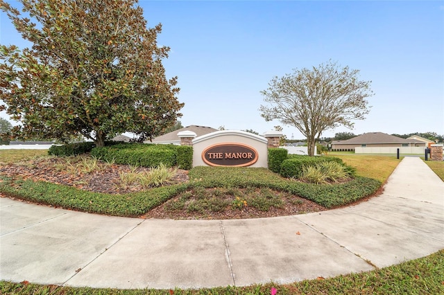 view of community / neighborhood sign