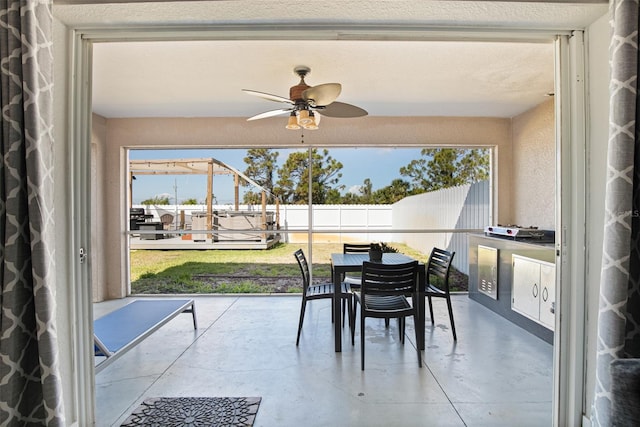 view of sunroom / solarium