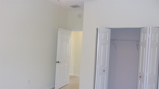 unfurnished bedroom featuring a closet