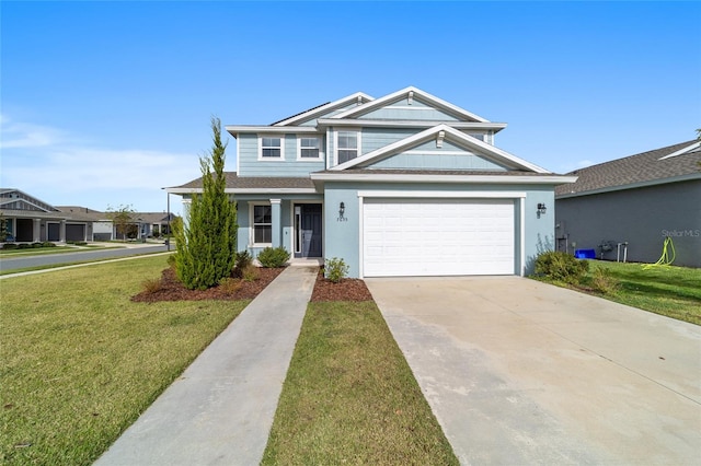 view of front of property featuring a front lawn