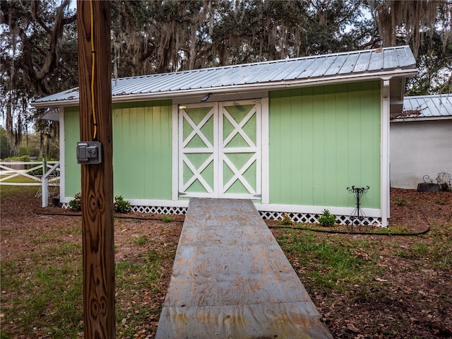 view of outdoor structure