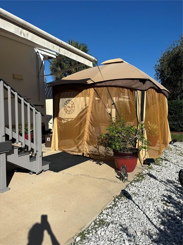 3097 NE 102nd Avenue Rd, Silver Springs, FL 34488 - photo 4