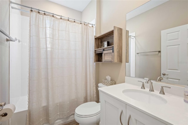 full bathroom featuring vanity, toilet, and shower / bath combo