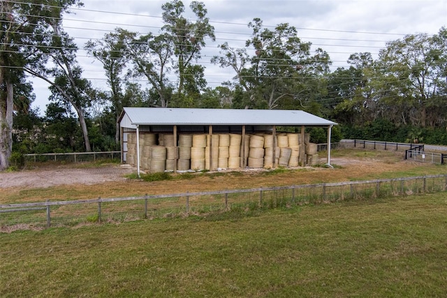 view of outbuilding