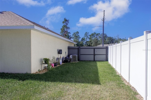 17023 SW 41st Avenue Rd, Ocala, FL 34473 - view of yard featuring cooling unit