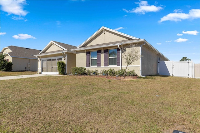 ranch-style home with a front yard