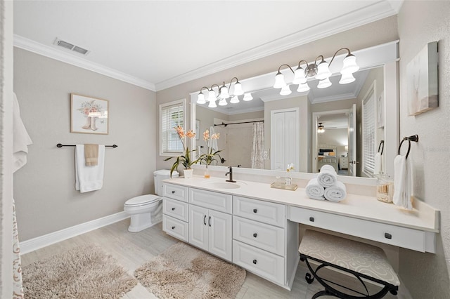 full bath featuring visible vents, baseboards, a shower with curtain, and crown molding