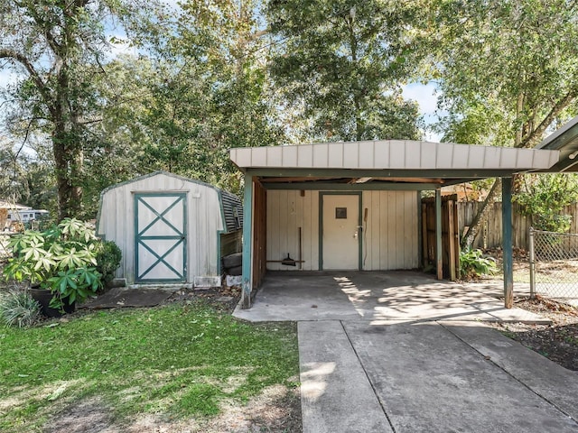 view of outdoor structure with a carport