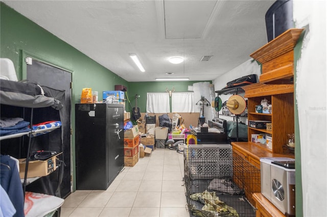 misc room featuring light tile patterned flooring