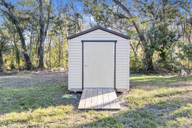 view of outdoor structure