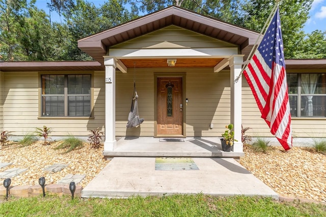 view of front facade with covered porch