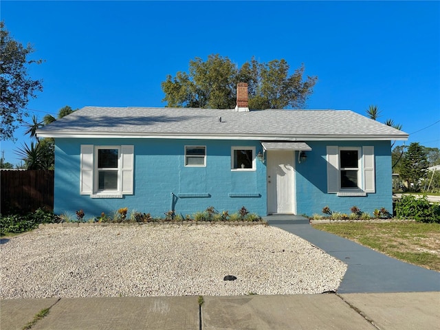 view of front of property