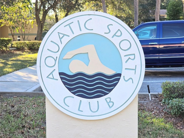 view of community / neighborhood sign