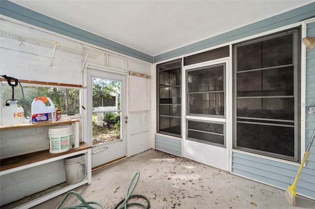 view of unfurnished sunroom