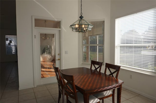 dining room featuring light tile patterned floors