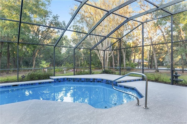 2843 W Elm Blossom St, Beverly Hills, FL 34465 - outdoor pool with a lanai and a patio area
