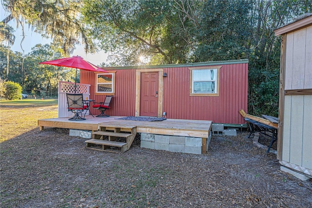 view of outbuilding