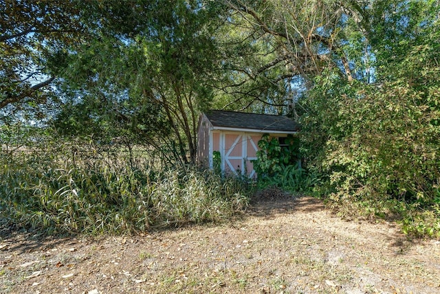 view of outbuilding