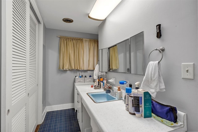 bathroom with vanity