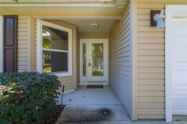 view of property entrance