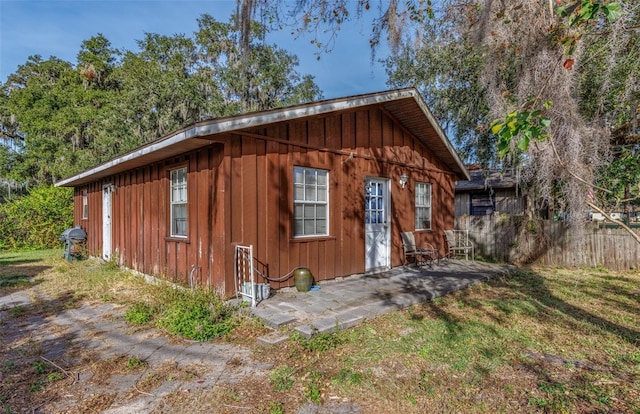 view of outbuilding