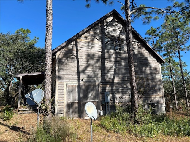 view of side of property