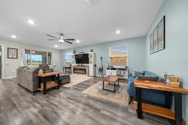 10564 SW 98th Ln, Ocala, FL 34481 - living area with wood finished floors, plenty of natural light, recessed lighting, and ceiling fan