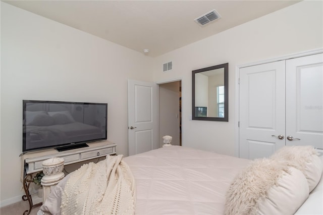 bedroom with a closet